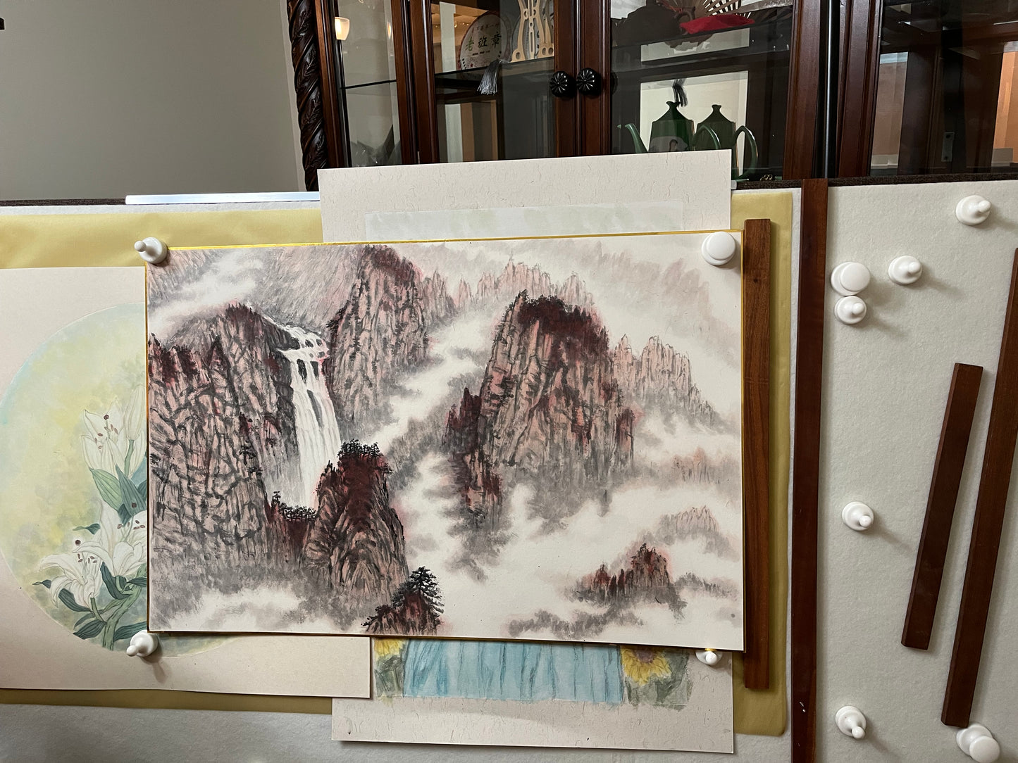 Red mountains in Cloud